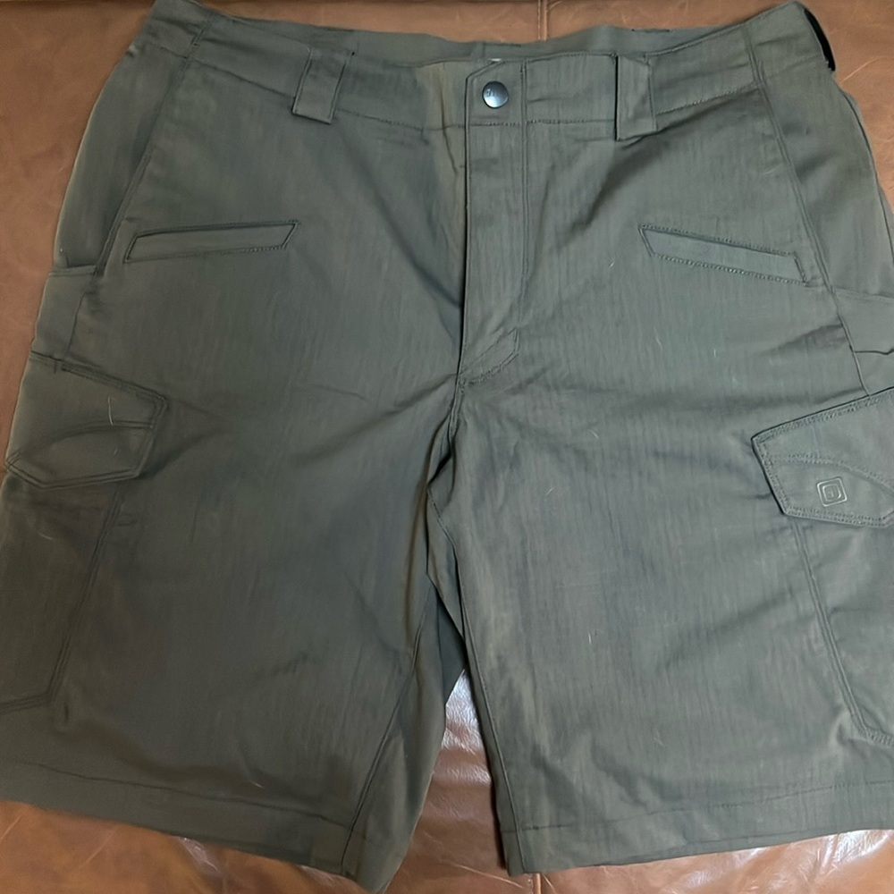 5.11 Tactical Stryke 11” Shorts - Size 34